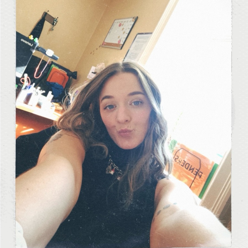 Meet your Posher, Cassie